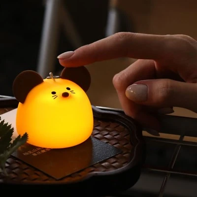 Lampu Liontin Tikus
